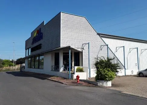 LOCATION COMMERCE de 1575 m²