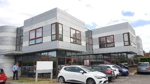 LOCATION BUREAUX de 213 m²