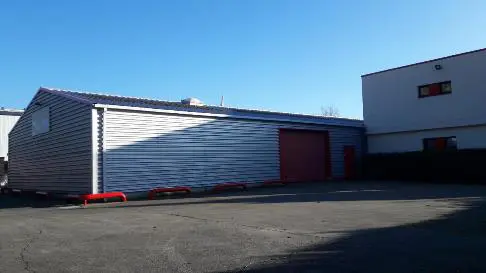 LOCATION LOCAL D'ACTIVITES de 895 m²