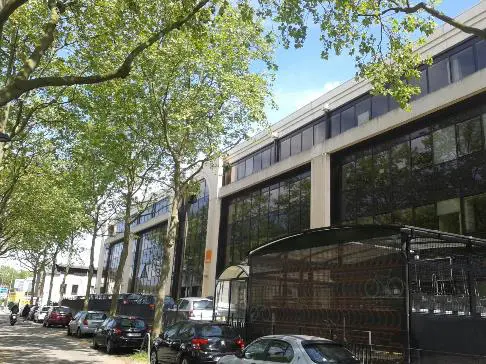 LOCATION BUREAUX de 653 m²