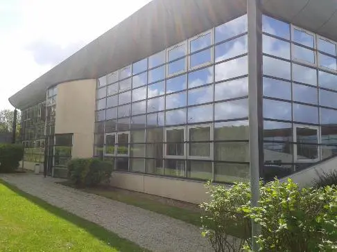 LOCATION BUREAUX de 665 m²