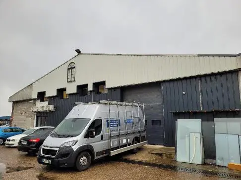 VENTE LOCAL D'ACTIVITES de 480 m²