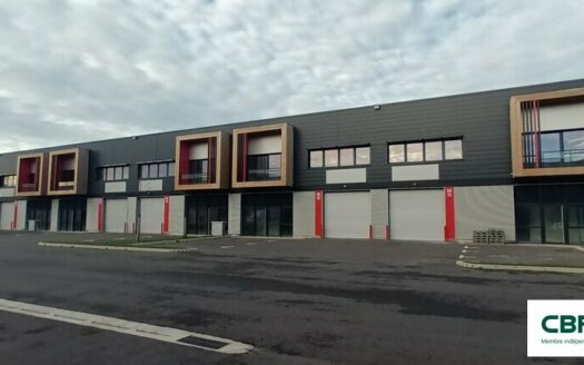 L LOCAL D'ACTIVITES de 5961 m²