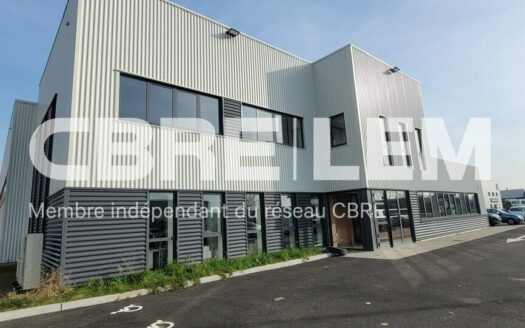 L LOCAL D'ACTIVITES de 3534 m²