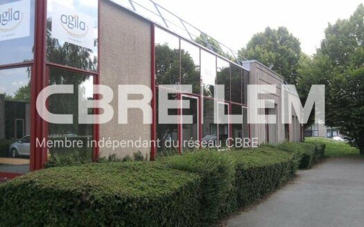 L BUREAUX de 161 m²