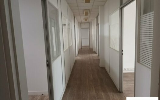 L BUREAUX de 205 m²