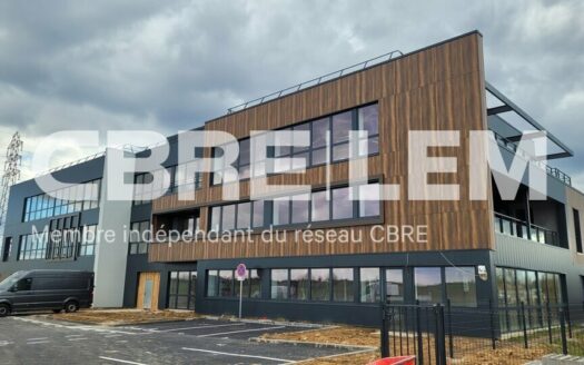 L BUREAUX de 1185.1 m²
