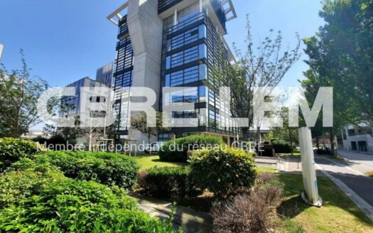 L BUREAUX de 213 m²