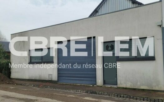 L LOCAL D'ACTIVITES de 454 m²
