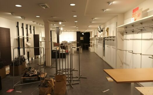 L LOCAL COMMERCIAL de 206 m²