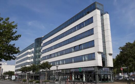 L BUREAUX de 491 m²