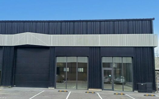 V LOCAL COMMERCIAL de 435 m²