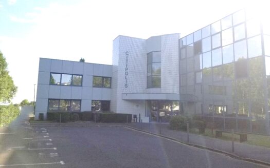 L BUREAUX de 74 m²