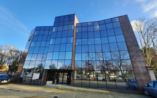 L BUREAUX de 79 m²