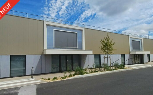 L LOCAL COMMERCIAL de 500 m²