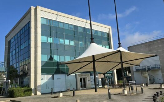 L BUREAUX de 54 m²