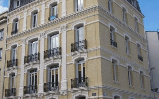 L BUREAUX de 144 m²