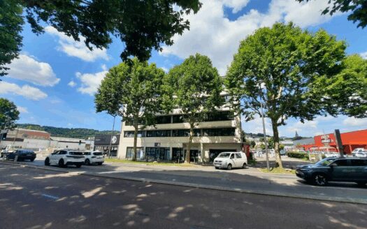 L BUREAUX de 155 m²