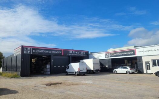 L LOCAL D'ACTIVITES de 1000 m²