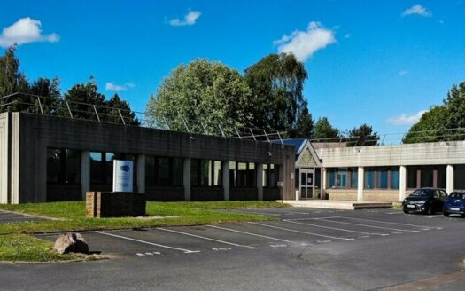 L BUREAUX de 1059 m²