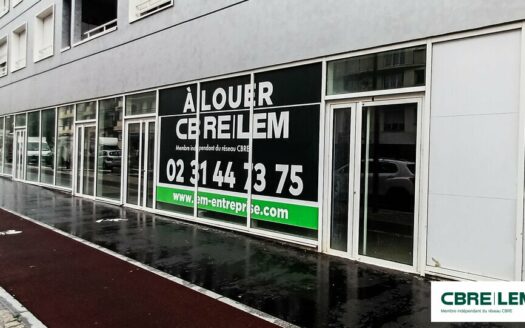 L LOCAL COMMERCIAL de 202 m²