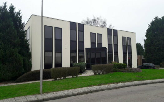 L BUREAUX de 86 m²
