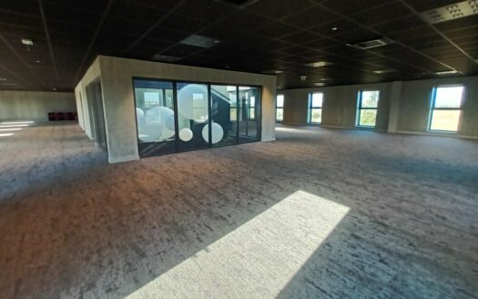 L BUREAUX de 454 m²