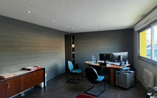 L BUREAUX de 190 m²