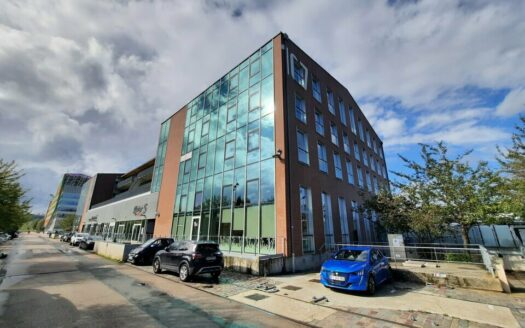 L BUREAUX de 355 m²