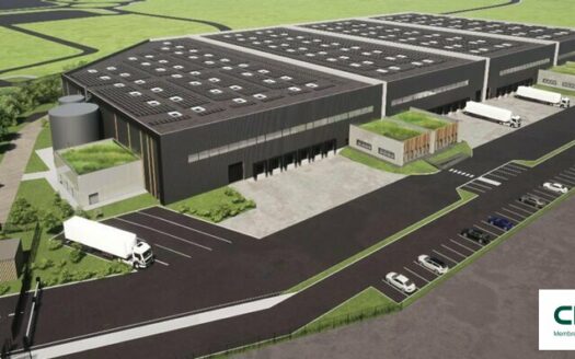 L ENTREPOT de 23920 m²