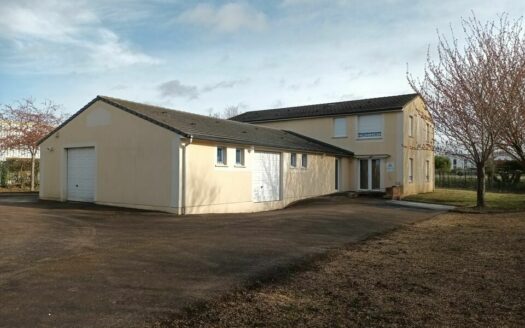 L LOCAL D'ACTIVITES de 400 m²