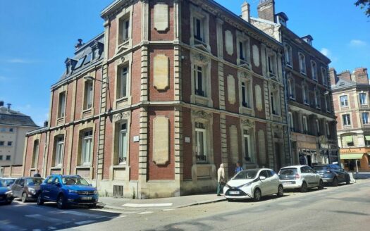 V BUREAUX de 616.1 m²