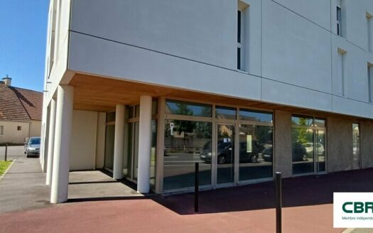 V LOCAL COMMERCIAL de 201.34 m²