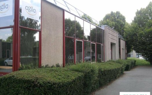 L BUREAUX de 161 m²