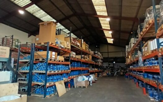 L LOCAL D'ACTIVITES de 540 m²