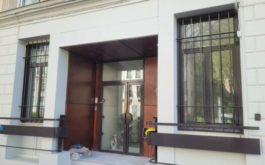 L BUREAUX de 137 m²