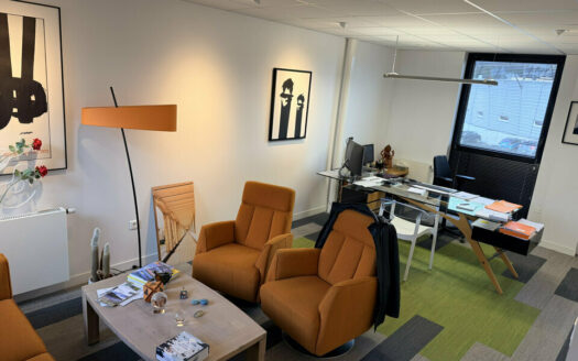 L BUREAUX de 210 m²