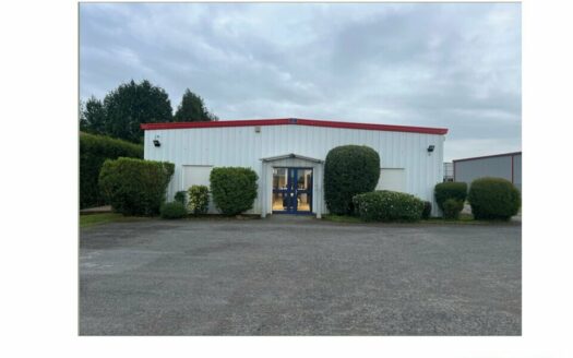 V LOCAL D'ACTIVITES de 500 m²