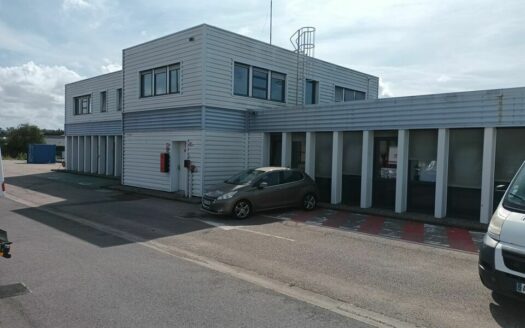 L BUREAUX de 612 m²