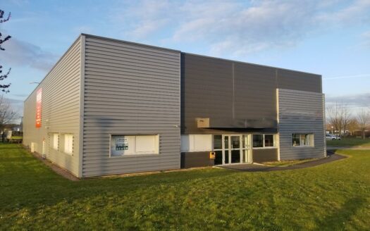 L BUREAUX de 80.3 m²