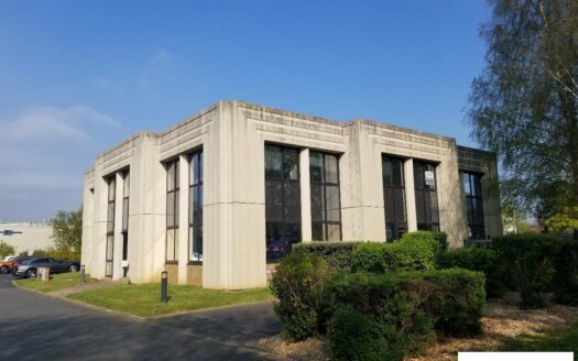 L BUREAUX de 123 m²