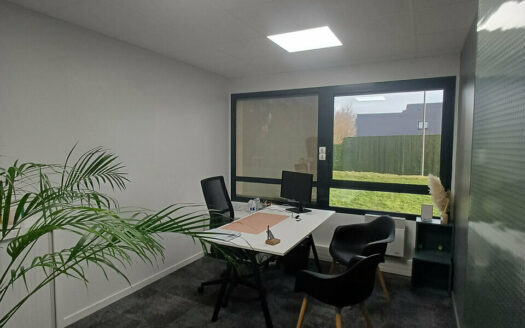 L BUREAUX de 148.28 m²