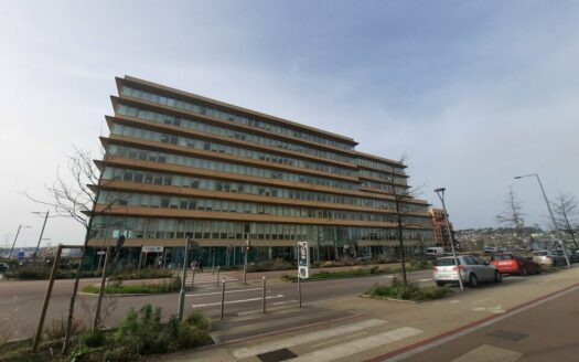 L BUREAUX de 1469 m²