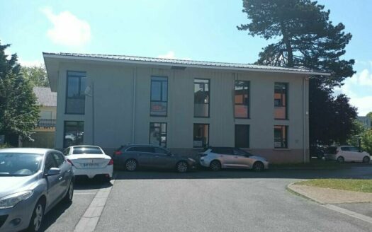 L BUREAUX de 155 m²
