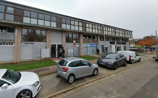 V BUREAUX de 57.09 m²