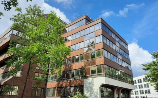 L BUREAUX de 603 m²