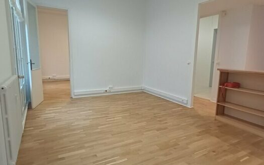 L BUREAUX de 144 m²