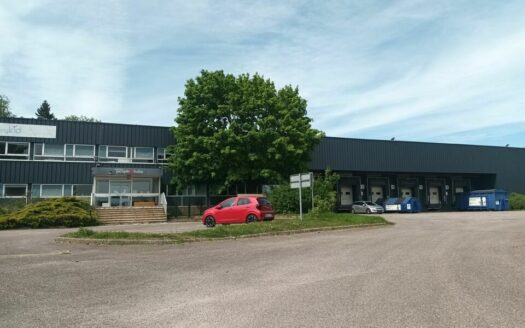 V LOCAL D'ACTIVITES de 5177 m²