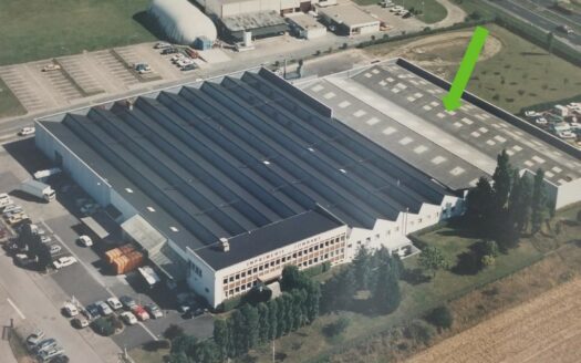 L LOCAL D'ACTIVITES de 1400 m²