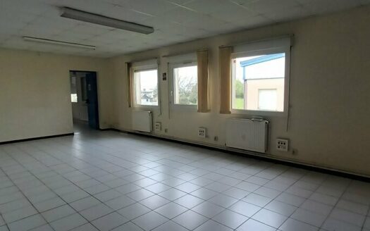 L BUREAUX de 467.34 m²